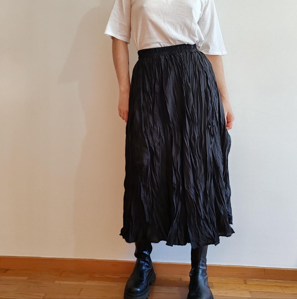 Black pleated maxi skirt Halogen size 1X petite Witchy Whimsigoth